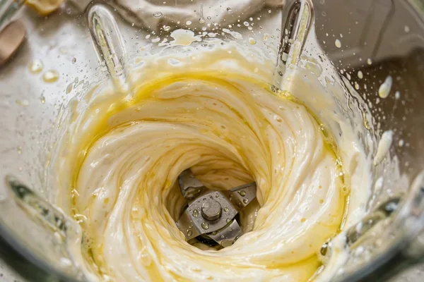 Step 7: Watch for the emulsion to form — Professional Mayonnaise